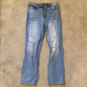 Urban Outfitters, mom, ripped jean